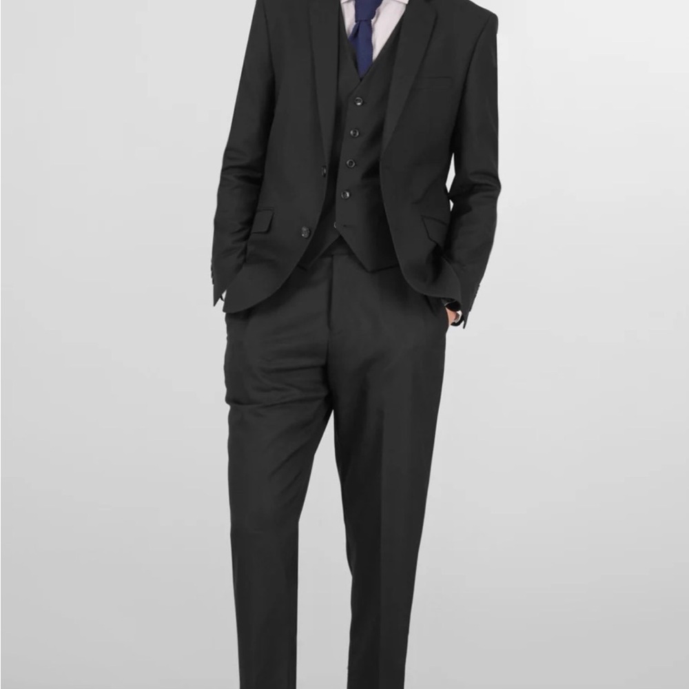 Elegant Charcoal Men's Suit